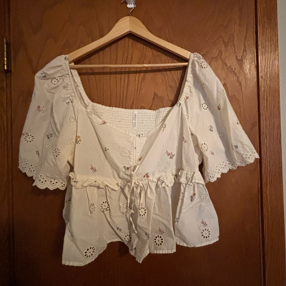American Eagle Outfitters Cream Floral Eyelet Crop Blouse